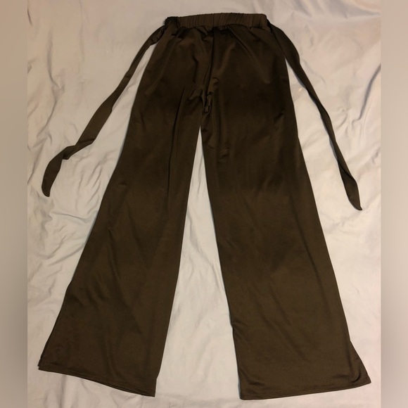 Forever 21 black dressy slacks, size medium, with slits , sexy styling EUC - Picture 9 of 16